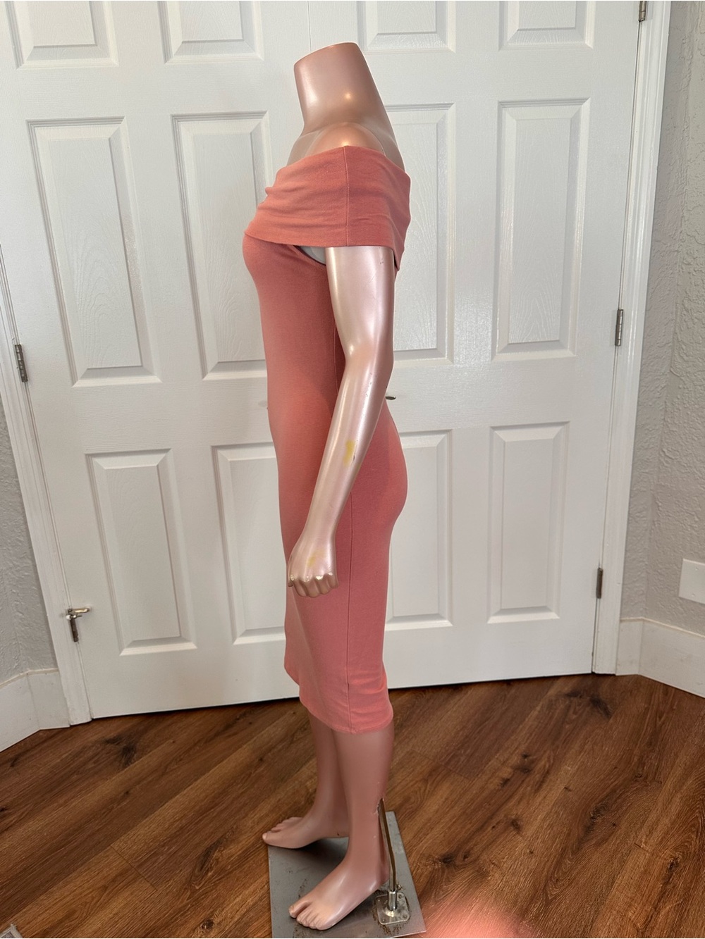 Heart & Hips Off-the-Shoulder Midi Dress | Dusty Rose | Size M | A-1829 - Picture 7 of 10